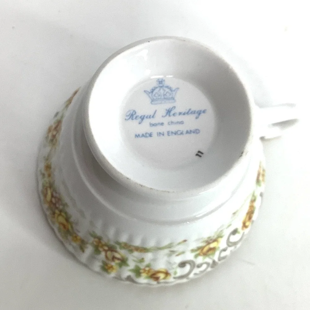 Vintage  Tea Cup Royal Heritage Bone‎ China England Yellow Floral Curly